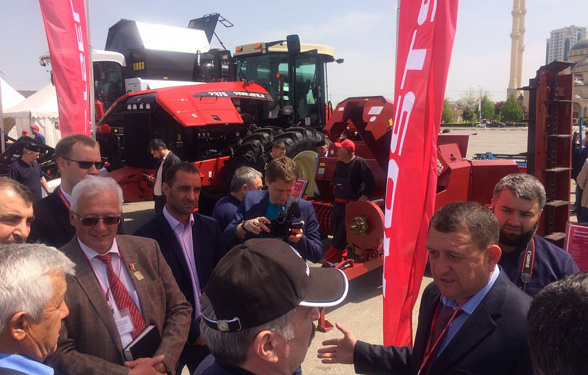 Новую сельхозтехнику Ростсельмаш закупили аграрии Чечни